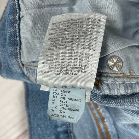 Jessica Simpson Charmed Flare Jeans Womens Plus Size 22W Blue Light Wash Stretch - Picture 14 of 14